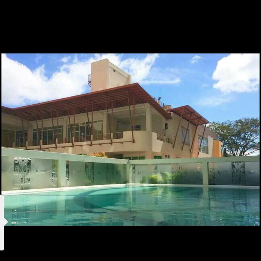 Light And Chic - Tagaytay Vacation Pad Apartment Tagaytay City Bagian luar foto
